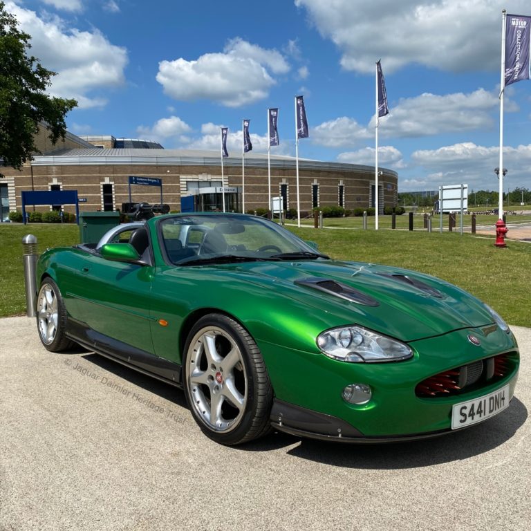 1998 Jaguar XKR Bond Film Die Another Day S441 DNH